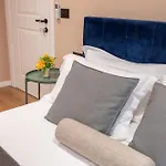 Garden Center New Bazar 4* טיראנה