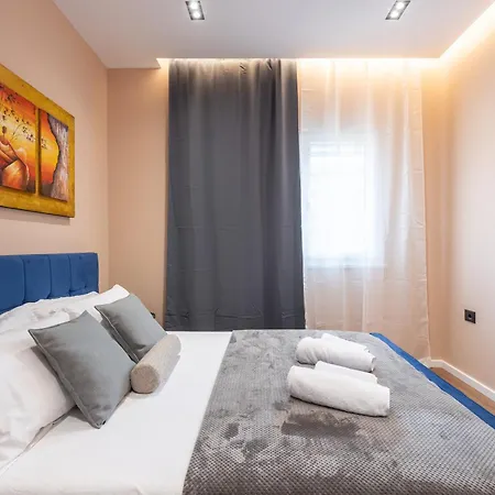 Aparthotel Garden Center New Bazar