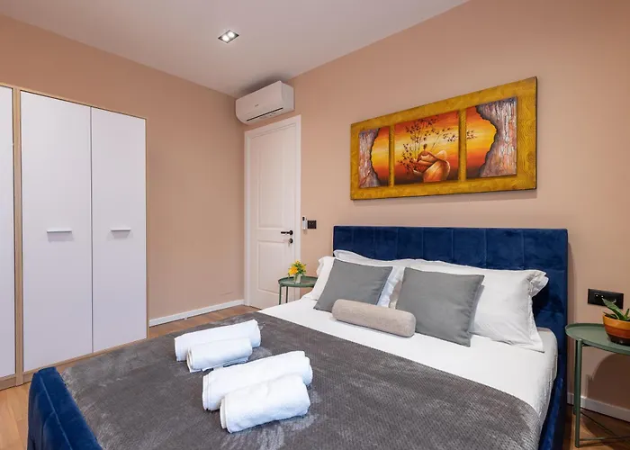 Garden Center New Bazar Aparthotel 3*